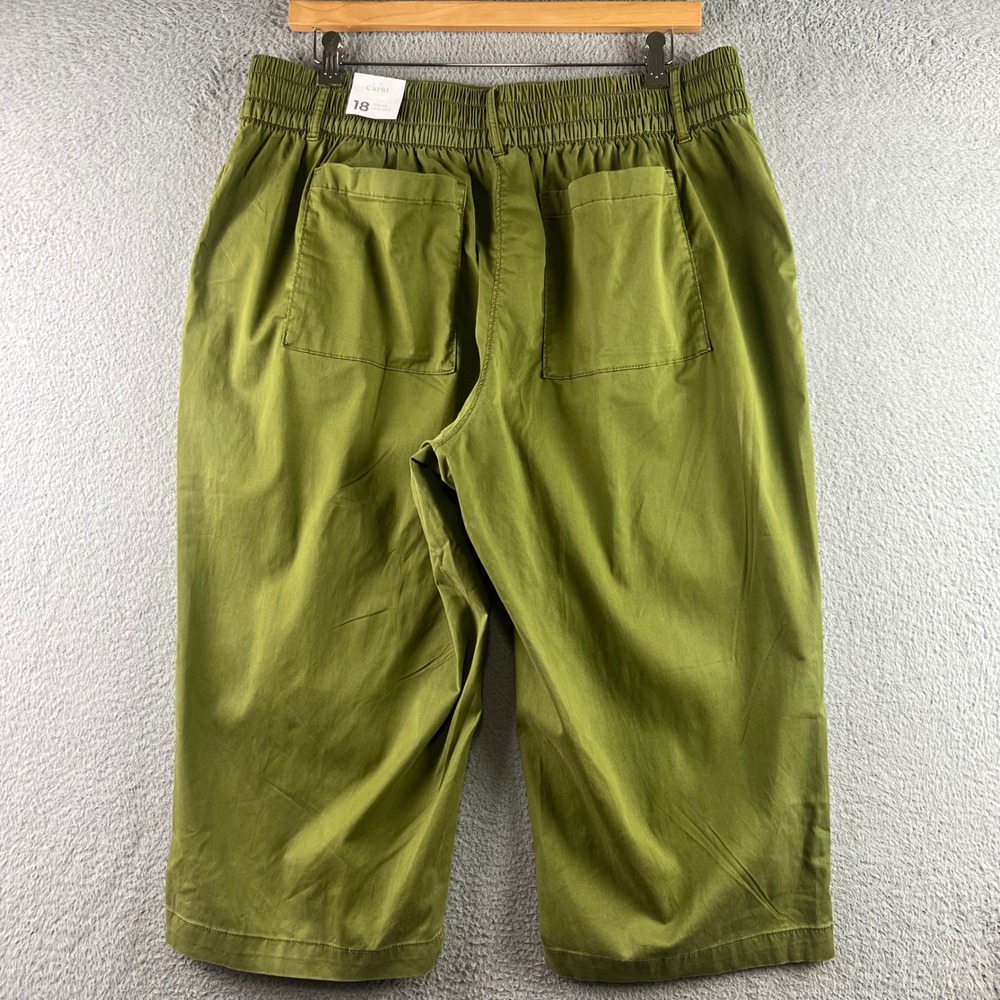 New Lane Bryant Women 18P Olive Green Capri Pants Elastic Waist Pockets  18 Pet